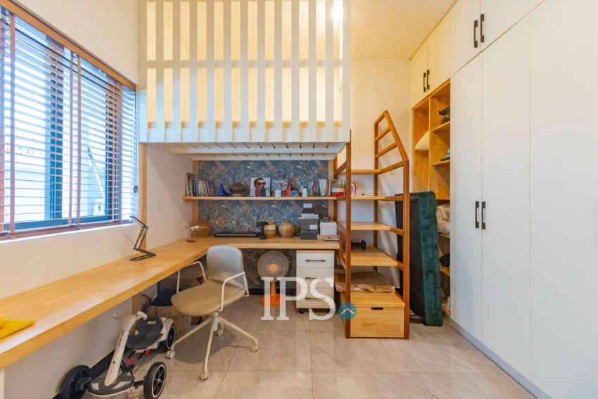 4 Bedroom Villa For Rent - Borey Tourism, Kandaek, Prasat Bakong, Siem Reap