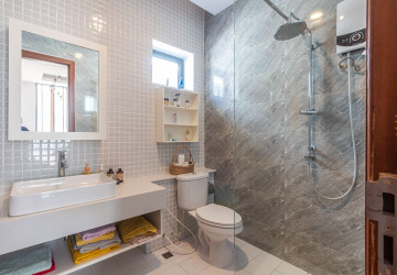 4 Bedroom Villa For Rent - Borey Tourism, Kandaek, Prasat Bakong, Siem Reap thumbnail