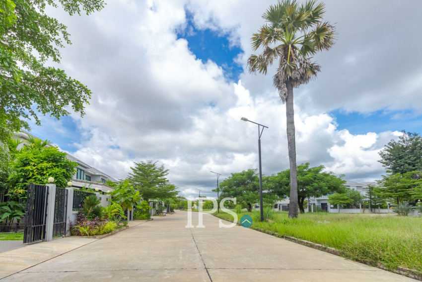 4 Bedroom Villa For Rent - Borey Tourism, Kandaek, Prasat Bakong, Siem Reap