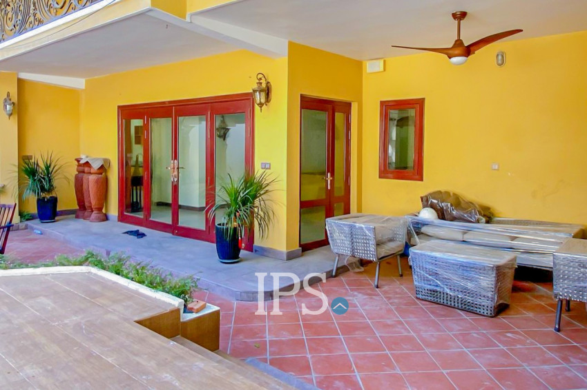 14 Bedroom Hotel For Rent -BKK1, Phnom Penh