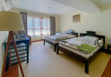 14 Bedroom Hotel For Rent -BKK1, Phnom Penh thumbnail