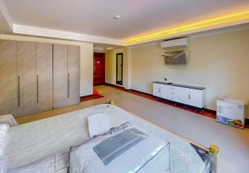 14 Bedroom Hotel For Rent -BKK1, Phnom Penh thumbnail
