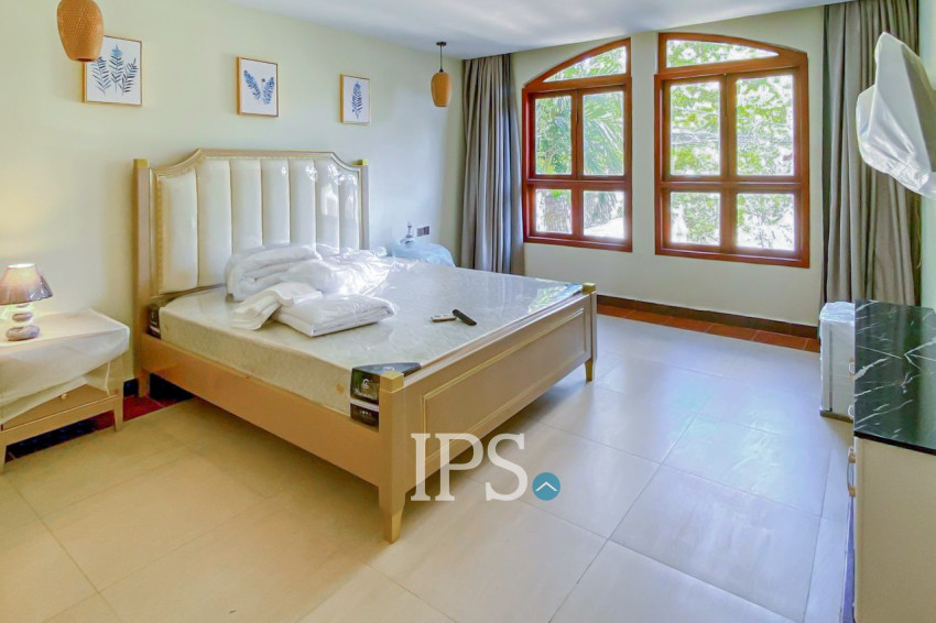 14 Bedroom Hotel For Rent -BKK1, Phnom Penh