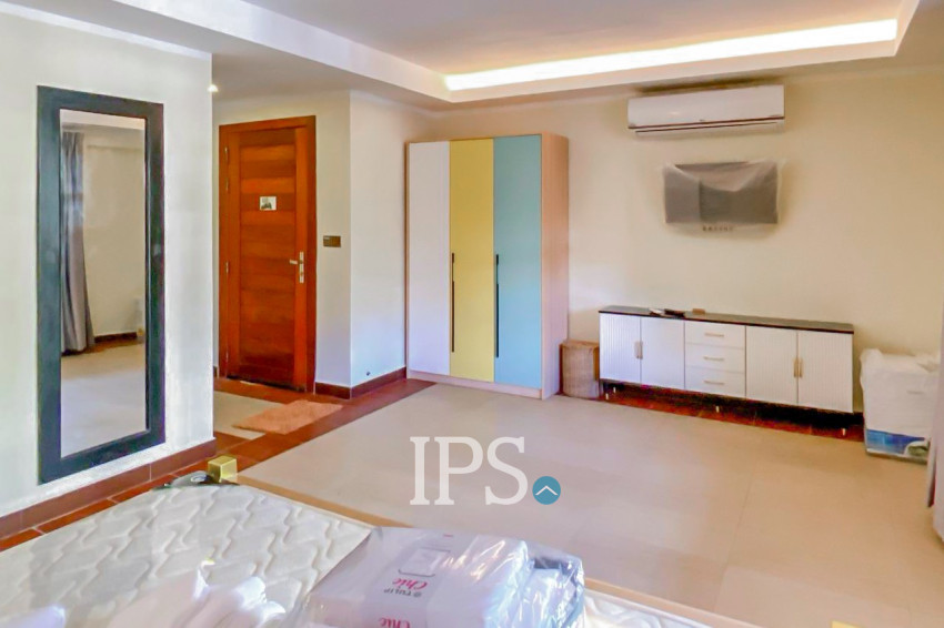 14 Bedroom Hotel For Rent -BKK1, Phnom Penh