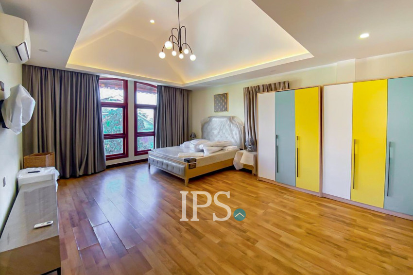 14 Bedroom Hotel For Rent -BKK1, Phnom Penh