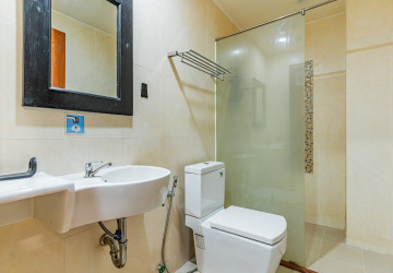 15 Bedroom Commercial Building For Rent - BKK1, Phnom Penh thumbnail