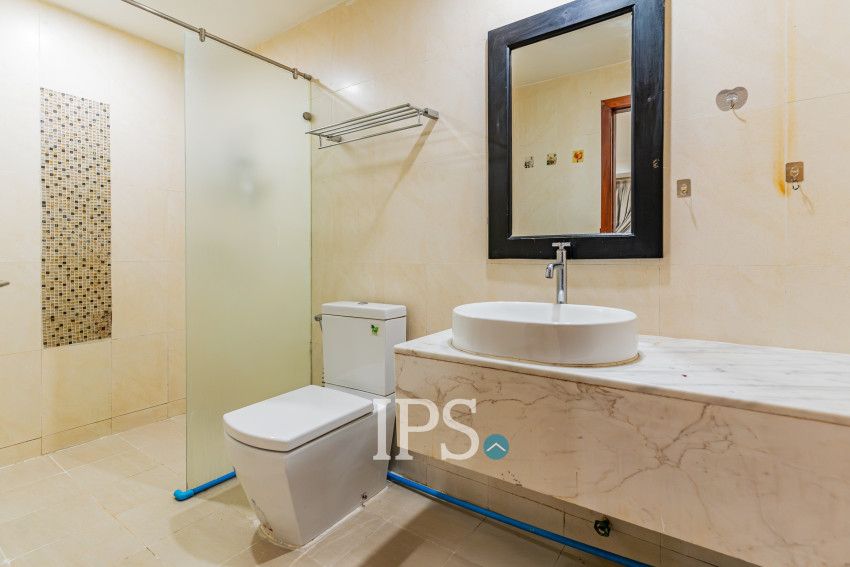 15 Bedroom Commercial Building For Rent - BKK1, Phnom Penh