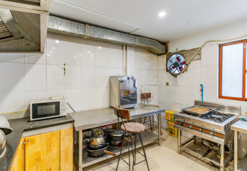 15 Bedroom Commercial Building For Rent - BKK1, Phnom Penh thumbnail