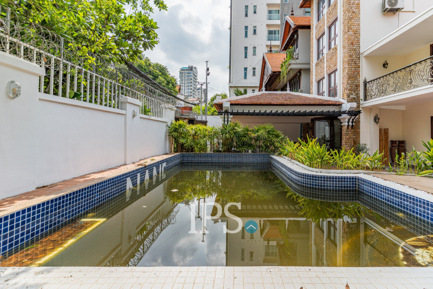 15 Bedroom Commercial Building For Rent - BKK1, Phnom Penh