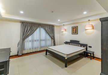 15 Bedroom Commercial Building For Rent - BKK1, Phnom Penh thumbnail