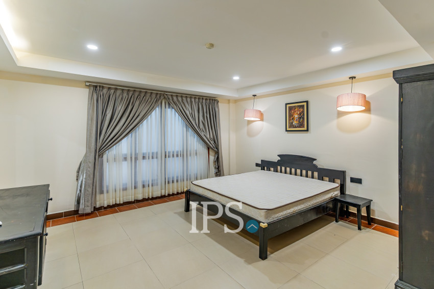 15 Bedroom Commercial Building For Rent - BKK1, Phnom Penh