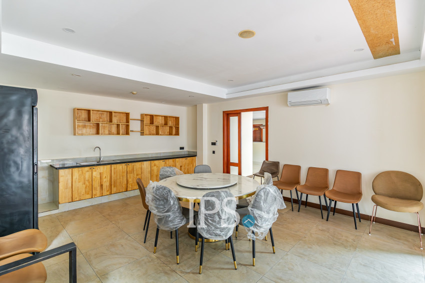 15 Bedroom Commercial Building For Rent - BKK1, Phnom Penh