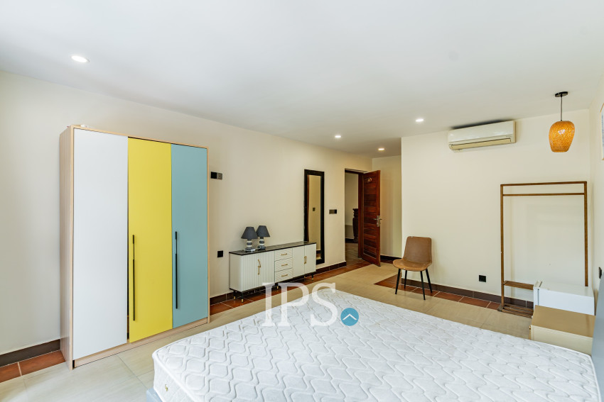 15 Bedroom Commercial Building For Rent - BKK1, Phnom Penh