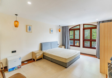 15 Bedroom Commercial Building For Rent - BKK1, Phnom Penh thumbnail