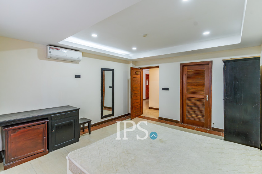 15 Bedroom Commercial Building For Rent - BKK1, Phnom Penh