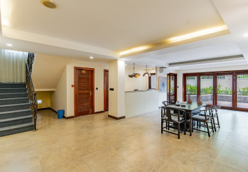 15 Bedroom Commercial Building For Rent - BKK1, Phnom Penh thumbnail