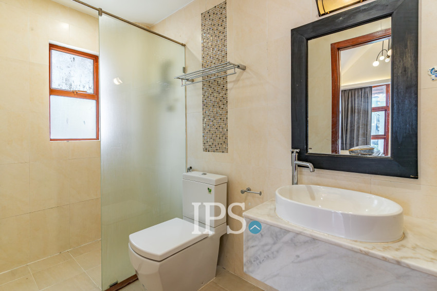 15 Bedroom Commercial Building For Rent - BKK1, Phnom Penh