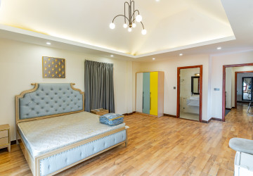 15 Bedroom Commercial Building For Rent - BKK1, Phnom Penh thumbnail