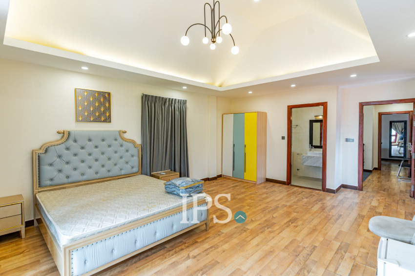 15 Bedroom Commercial Building For Rent - BKK1, Phnom Penh