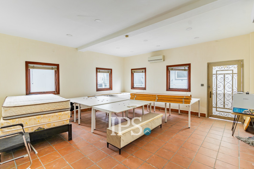 15 Bedroom Commercial Building For Rent - BKK1, Phnom Penh