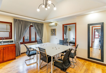 15 Bedroom Commercial Building For Rent - BKK1, Phnom Penh thumbnail
