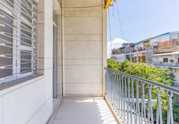 1 Bedroom Unrenovated Flat For Sale - Phsar Kandal 1 , Phnom Penh thumbnail