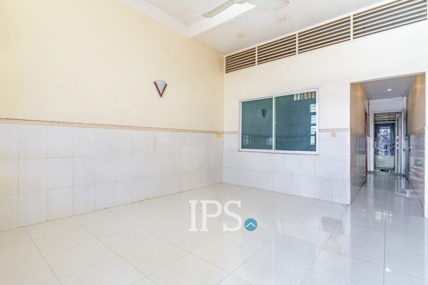 1 Bedroom Unrenovated Flat For Sale - Phsar Kandal 1 , Phnom Penh