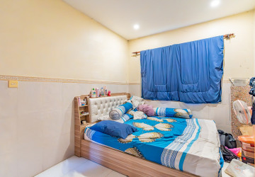1 Bedroom Unrenovated Flat For Sale - Phsar Kandal 1 , Phnom Penh thumbnail