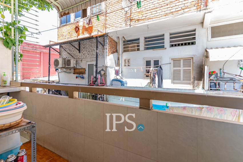 1 Bedroom Unrenovated Flat For Sale - Phsar Kandal 1 , Phnom Penh