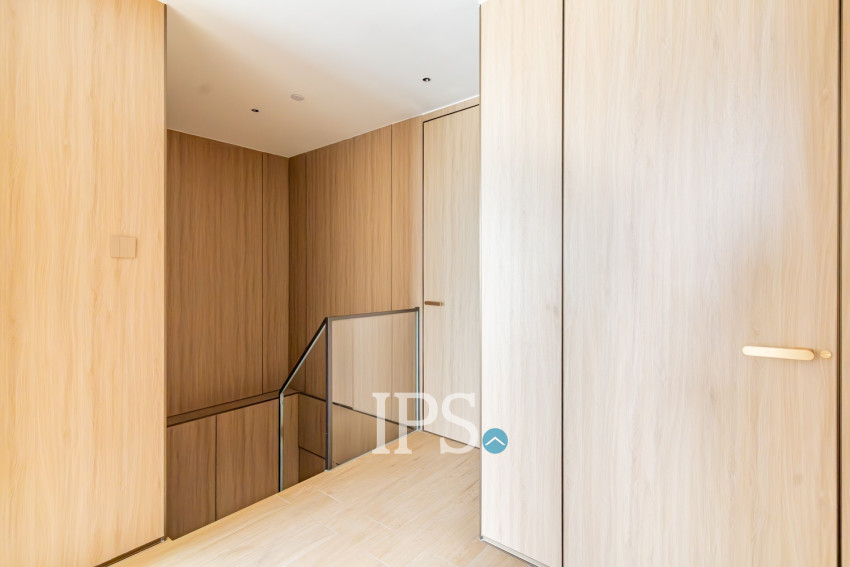 Duplex 4 BedroomCondo For Rent - Vue Aston, Nirouth, Phnom Penh