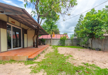 48 Sqm Office Space For Rent - Slor Kram, Siem Reap thumbnail