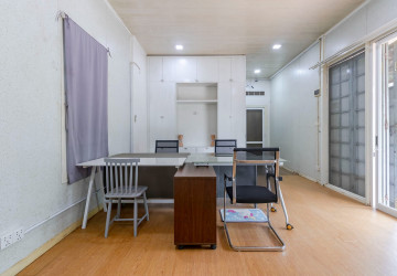 48 Sqm Office Space For Rent - Slor Kram, Siem Reap thumbnail
