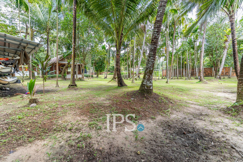 6 Bungalow Resort and Restaurant For Sale - Koh Kong Province, Cambodia