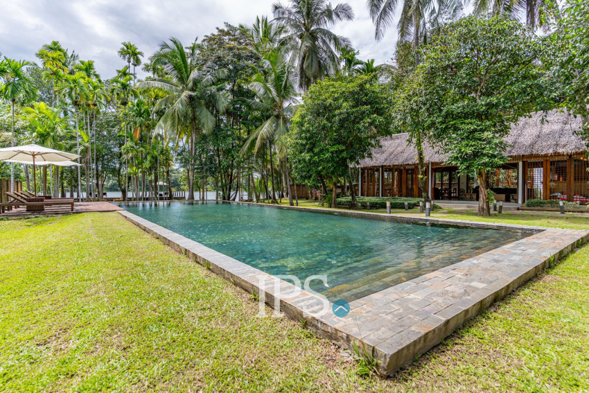 6 Bungalow Resort and Restaurant For Sale - Koh Kong Province, Cambodia