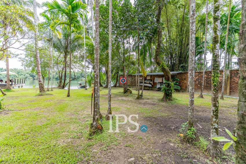 6 Bungalow Resort and Restaurant For Sale - Koh Kong Province, Cambodia