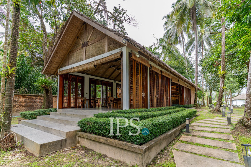 6 Bungalow Resort and Restaurant For Sale - Koh Kong Province, Cambodia