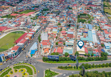 734 Sqm Commercial Land For Rent - Srah Chork, Phnom Penh thumbnail