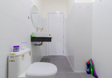 4 Bedroom House For Rent - Krabei Riel, Siem Reap thumbnail