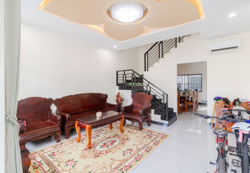 4 Bedroom House For Rent - Krabei Riel, Siem Reap thumbnail
