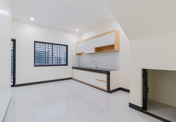 4 Bedroom House For Rent - Krabei Riel, Siem Reap thumbnail