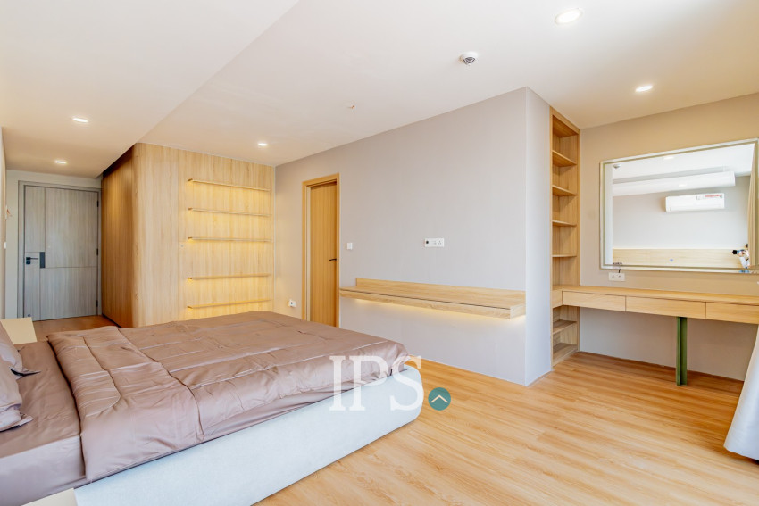 5 Bedroom Serviced Penthouse For Rent - Toul Kok, Phnom Penh