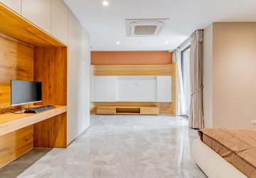 5 Bedroom Serviced Penthouse For Rent - Toul Kok, Phnom Penh thumbnail