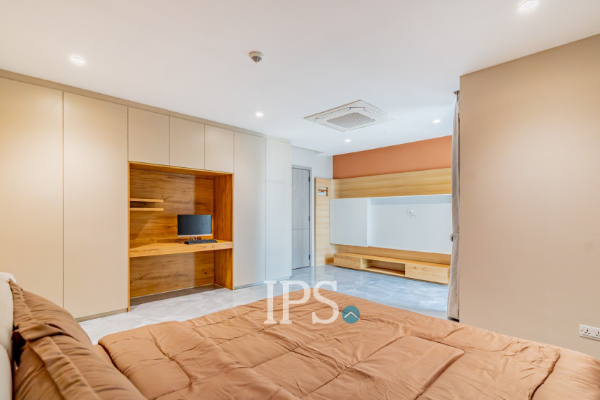 5 Bedroom Serviced Penthouse For Rent - Toul Kok, Phnom Penh