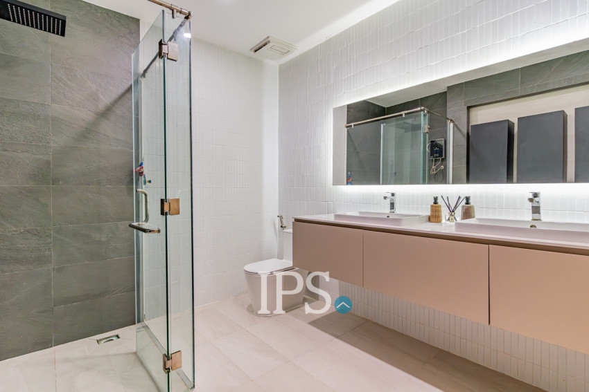 5 Bedroom Serviced Penthouse For Rent - Toul Kok, Phnom Penh