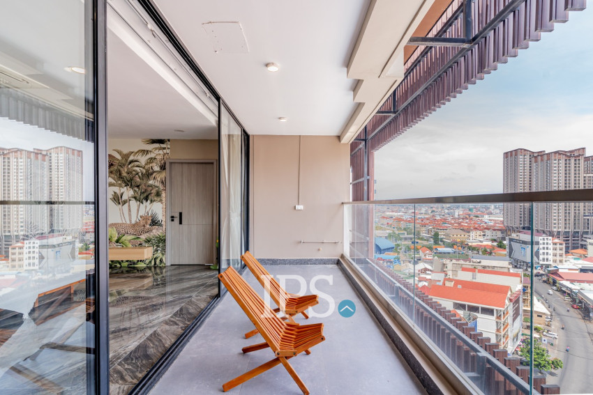 5 Bedroom Serviced Penthouse For Rent - Toul Kok, Phnom Penh