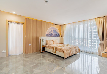 5 Bedroom Serviced Penthouse For Rent - Toul Kok, Phnom Penh thumbnail