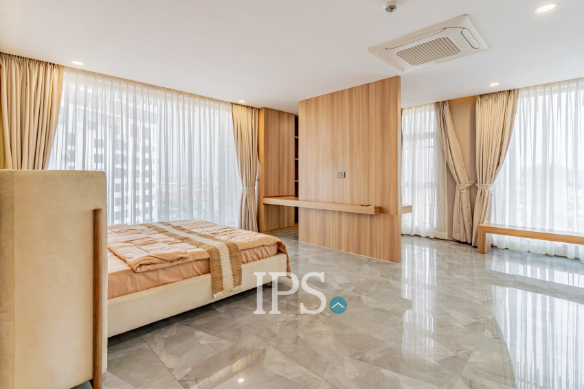 5 Bedroom Serviced Penthouse For Rent - Toul Kok, Phnom Penh