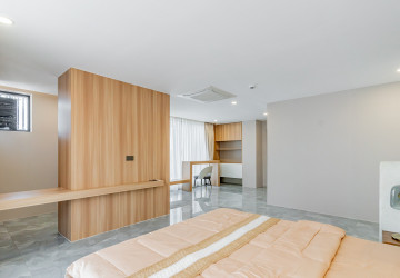5 Bedroom Serviced Penthouse For Rent - Toul Kok, Phnom Penh thumbnail