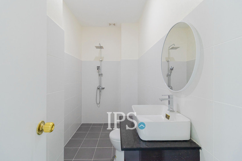 4 Bedroom House For Sale - Krabei Riel, Siem Reap