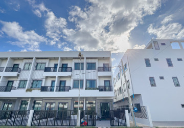 4 Bedroom House For Sale - Krabei Riel, Siem Reap thumbnail